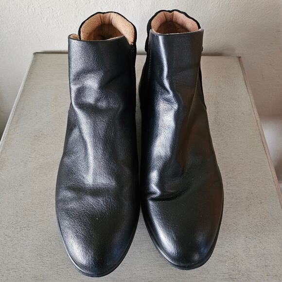 NATURALIZER BARITAROUND TOE  BOOTIE – WOMEN’S SIZE 8.5 – BLACK LEATHER / SUEDE - Picture 2 of 11